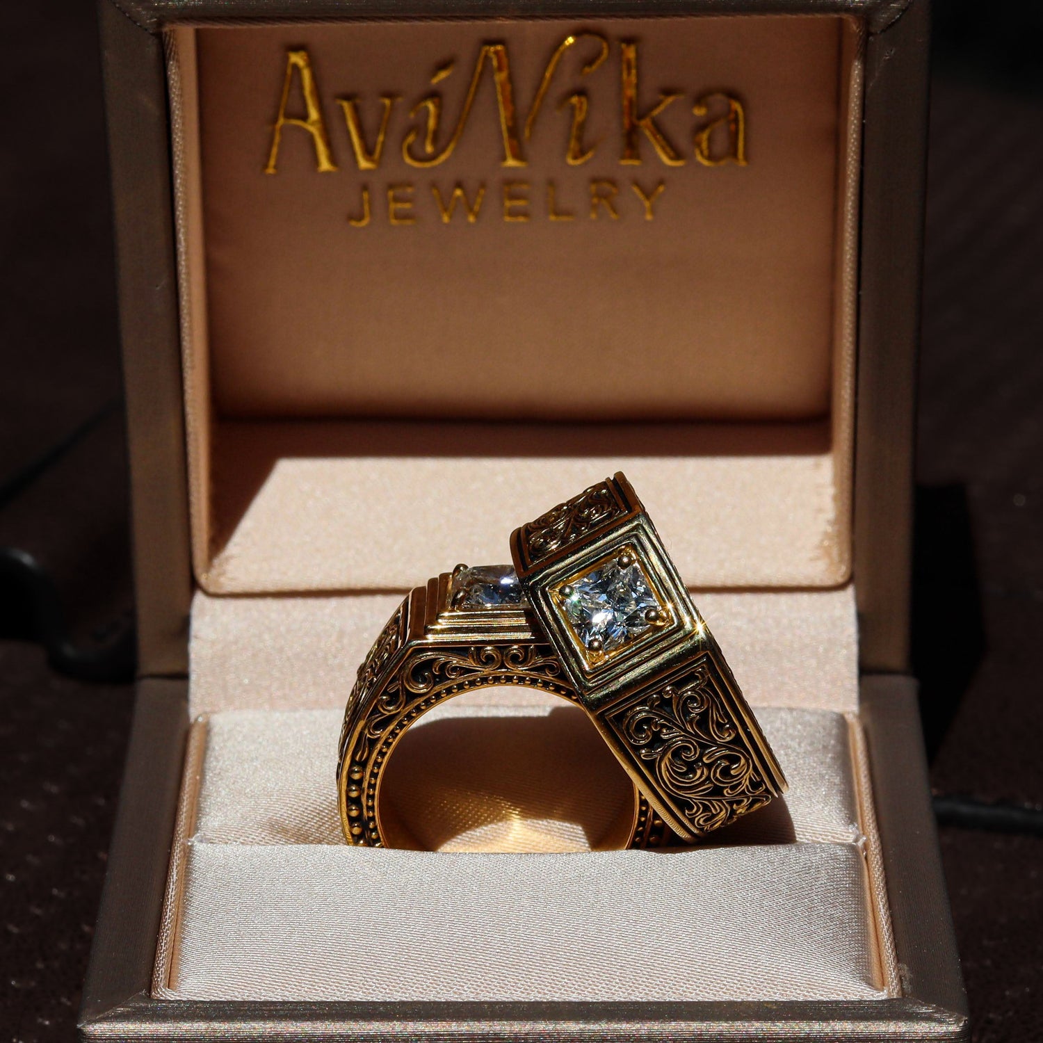 Legacy Rings with Natural Diamonds