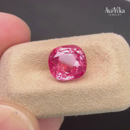 Padparadscha Sapphire - 4.58ct | Cushion Cut GUILD Certified | Natural Unheated from Sri Lanka